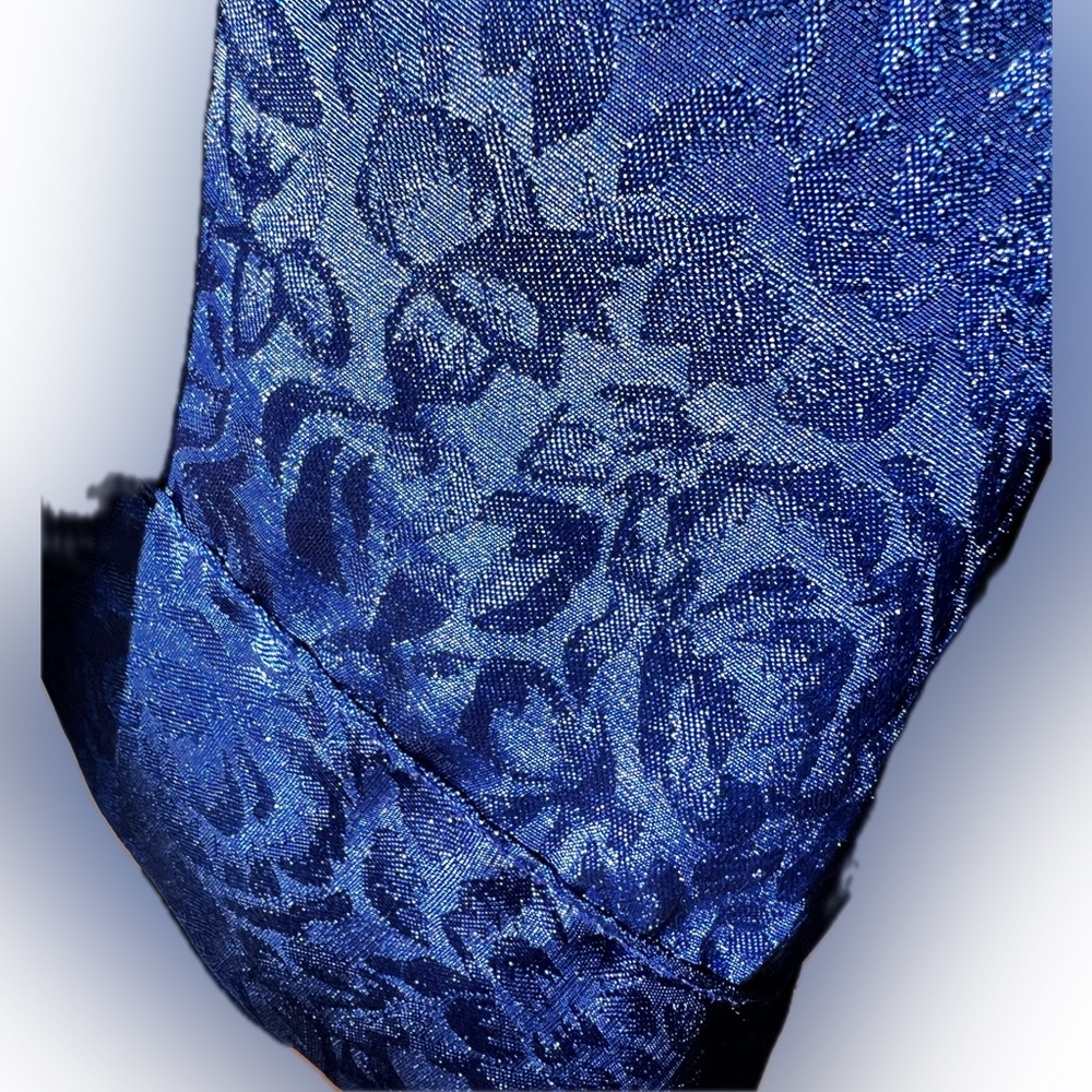 Elegant Blue Women's Robe - Picture 5 of 5